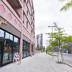 Muzeta - Eco-friendly Parkview In Graz's Smart 아파트